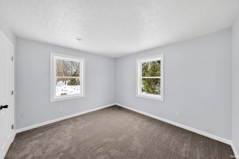 Tiny photo for 11102 N Dogleg Dr E Dr, Syracuse, IN 46567 (MLS # 202644899)