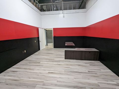 Tiny photo for 1558 E Boulevard Street #Suite G, Kokomo, IN 46902 (MLS # 202504691)