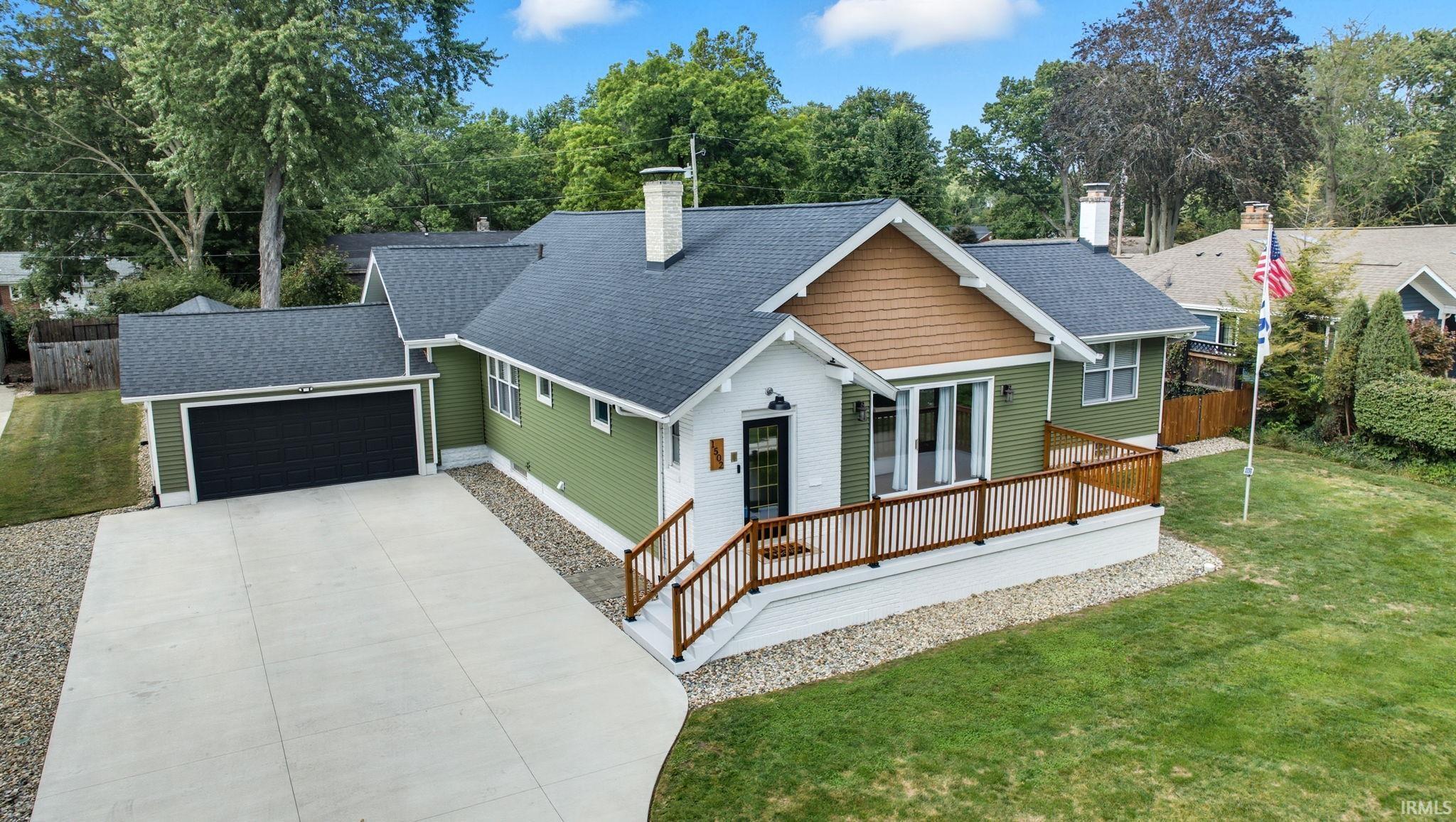 Elkhart, Indiana 46514, United States, 3 Bedrooms Bedrooms, ,4 BathroomsBathrooms,Residential,Active,207915