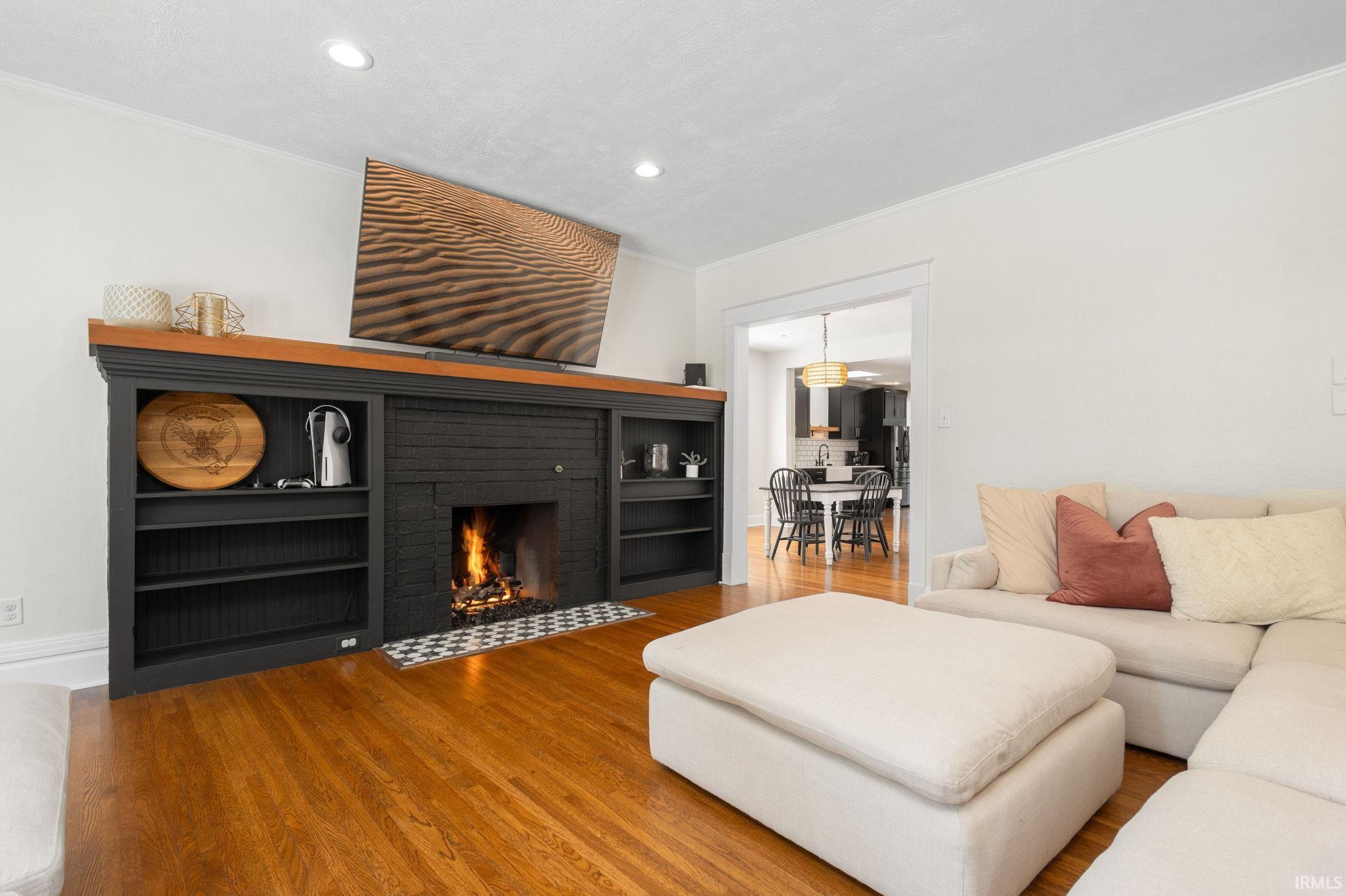 Elkhart, Indiana 46514, United States, 3 Bedrooms Bedrooms, ,4 BathroomsBathrooms,Residential,Active,207915