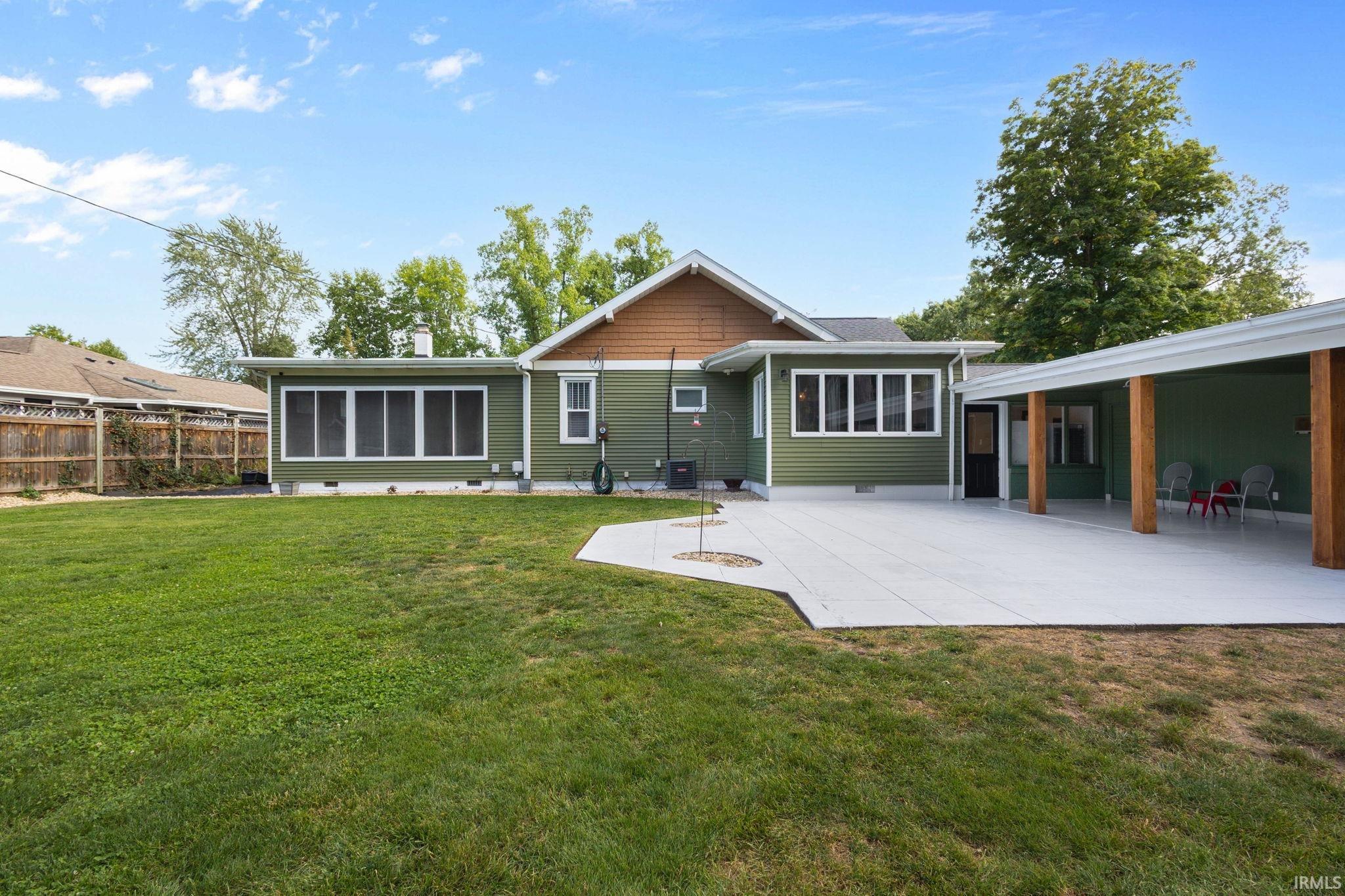 Elkhart, Indiana 46514, United States, 3 Bedrooms Bedrooms, ,4 BathroomsBathrooms,Residential,Active,207915