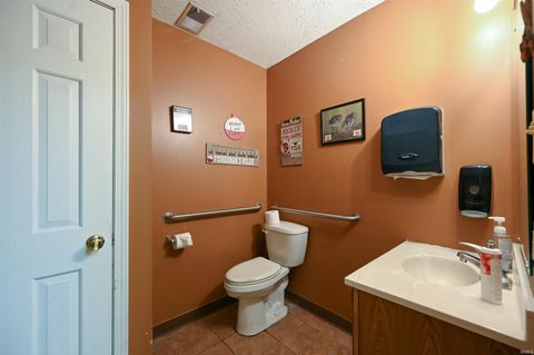 Tiny photo for 101 W Southway Boulevard, Kokomo, IN 46902 (MLS # 202539263)