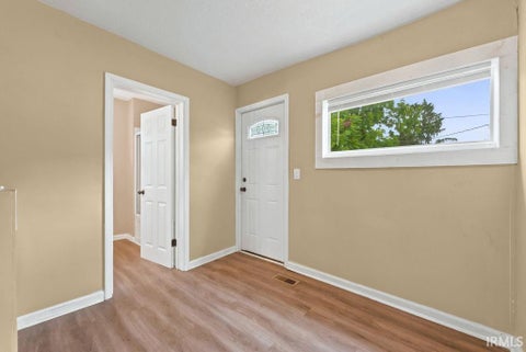 Tiny photo for 1224 E State Street, Huntington, IN 46750 (MLS # 202642097)