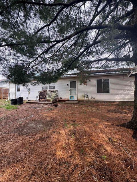 Tiny photo for 520 Beechwood Drive, Monticello, IN 47960 (MLS # 202611300)