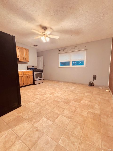 Tiny photo for 520 Beechwood Drive, Monticello, IN 47960 (MLS # 202611300)