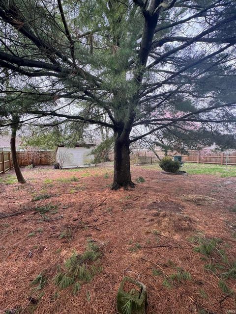 Tiny photo for 520 Beechwood Drive, Monticello, IN 47960 (MLS # 202611300)