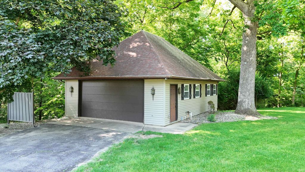 Photo of 6335 E Hickory Ridge Court, Monticello, IN 47960 (MLS # 202620881)