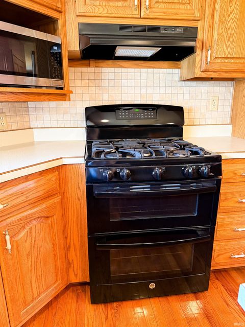 Tiny photo for 971 S Prairiewood Drive, Rochester, IN 46975 (MLS # 202611042)