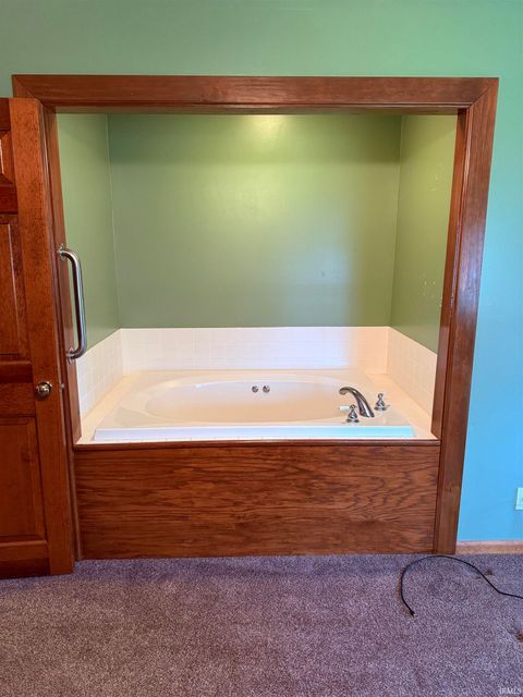 Tiny photo for 971 S Prairiewood Drive, Rochester, IN 46975 (MLS # 202611042)