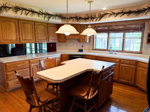 Tiny photo for 971 S Prairiewood Drive, Rochester, IN 46975 (MLS # 202611042)