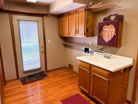 Tiny photo for 971 S Prairiewood Drive, Rochester, IN 46975 (MLS # 202611042)