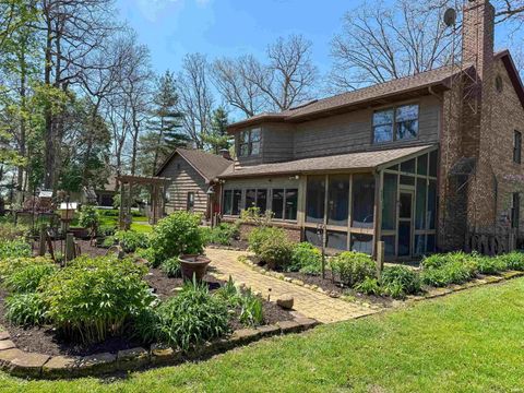 Tiny photo for 971 S Prairiewood Drive, Rochester, IN 46975 (MLS # 202611042)