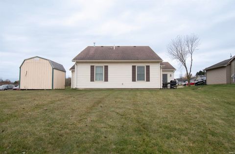 Tiny photo for 701 Rolling River Run, Albion, IN 46701 (MLS # 202545474)