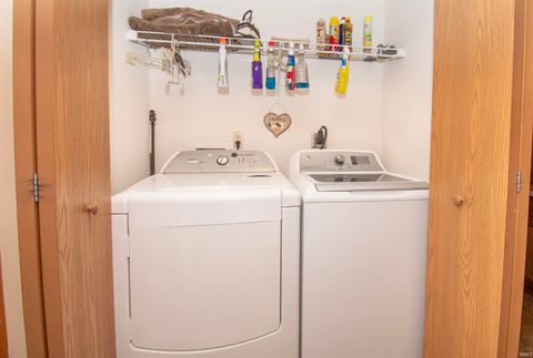 Tiny photo for 701 Rolling River Run, Albion, IN 46701 (MLS # 202545474)