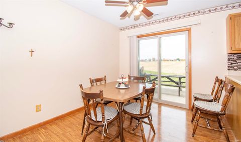 Tiny photo for 701 Rolling River Run, Albion, IN 46701 (MLS # 202545474)