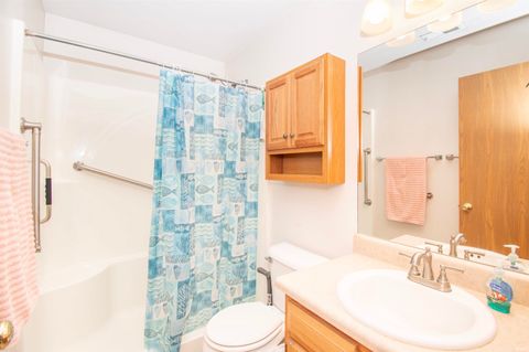 Tiny photo for 701 Rolling River Run, Albion, IN 46701 (MLS # 202545474)