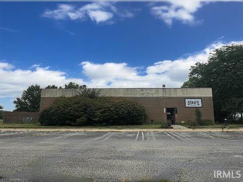 Tiny photo for 1458 N Liberator Street, Peru, IN 46970 (MLS # 202501175)