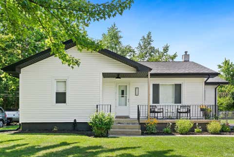 Photo for 215 E Maple Grove Street