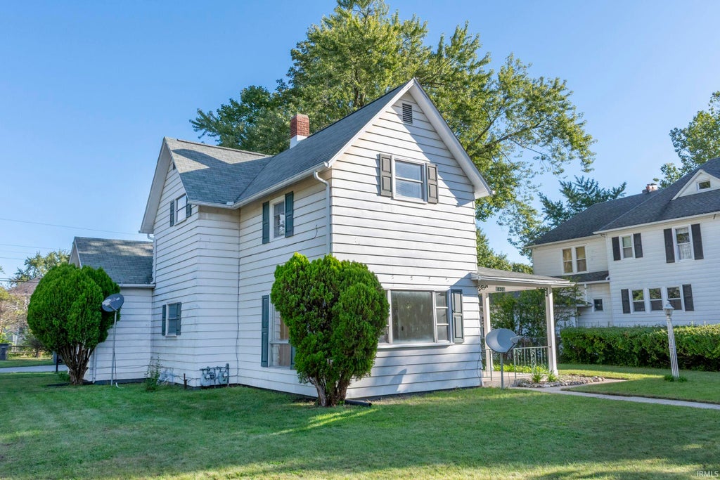 Photo of 820 Kilbourn Street, Elkhart, IN 46514 (MLS # 202639983)