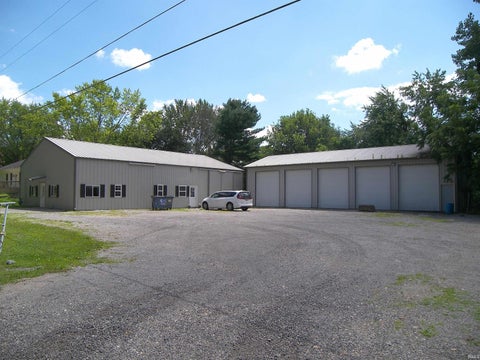 Photo of 1057 E 350 N, Warsaw, IN 46582 (MLS # 202617545)