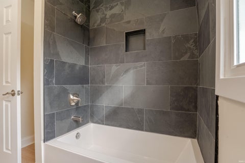 Tiny photo for 1901 S Walnut Lane, Evansville, IN 47714 (MLS # 202642999)