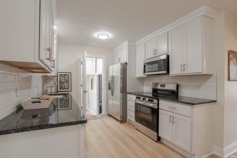 Tiny photo for 1901 S Walnut Lane, Evansville, IN 47714 (MLS # 202642999)