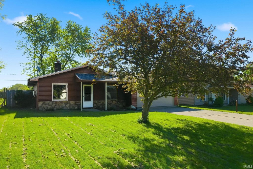 Photo of 4110 Sherman Boulevard, Fort Wayne, IN 46808 (MLS # 202617585)