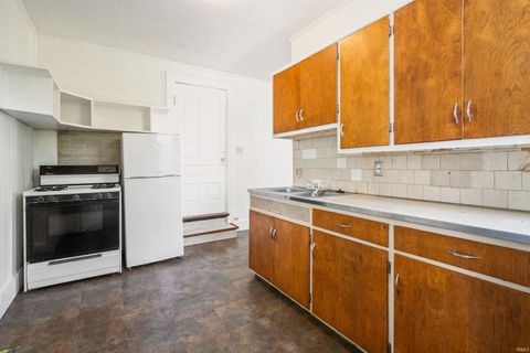 Tiny photo for 371 & 383 W 12th Street, Peru, IN 46970 (MLS # 202547048)