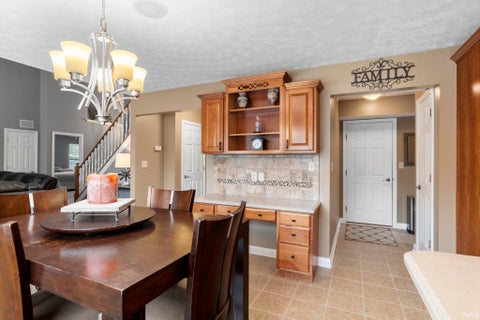 Tiny photo for 15 Kingfisher Circle, Lafayette, IN 47909 (MLS # 202630469)