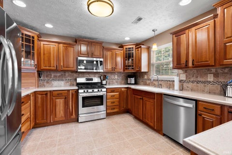 Tiny photo for 15 Kingfisher Circle, Lafayette, IN 47909 (MLS # 202630469)