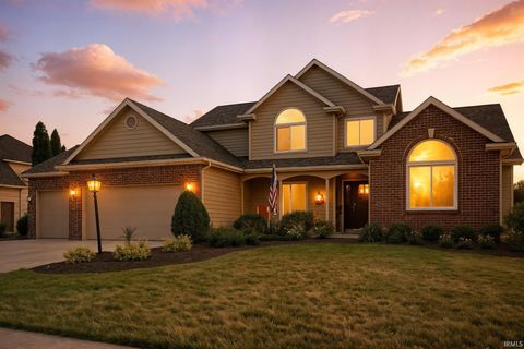 Photo of 1524 Vanderbilt Drive, Fort Wayne, IN 46845 (MLS # 202539839)