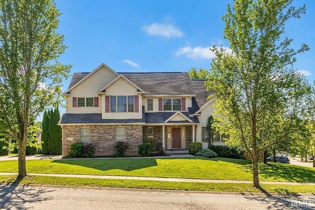 Photo of 2512 E Caray Court, Bloomington, IN 47401 (MLS # 202608119)