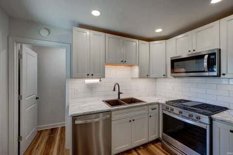 Tiny photo for 2621 Meadow Lark Lane, Evansville, IN 47720 (MLS # 202622032)