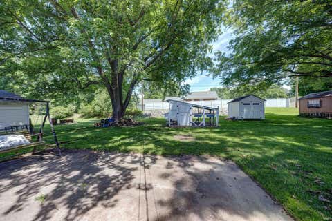 Tiny photo for 2621 Meadow Lark Lane, Evansville, IN 47720 (MLS # 202622032)