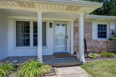Tiny photo for 2621 Meadow Lark Lane, Evansville, IN 47720 (MLS # 202622032)