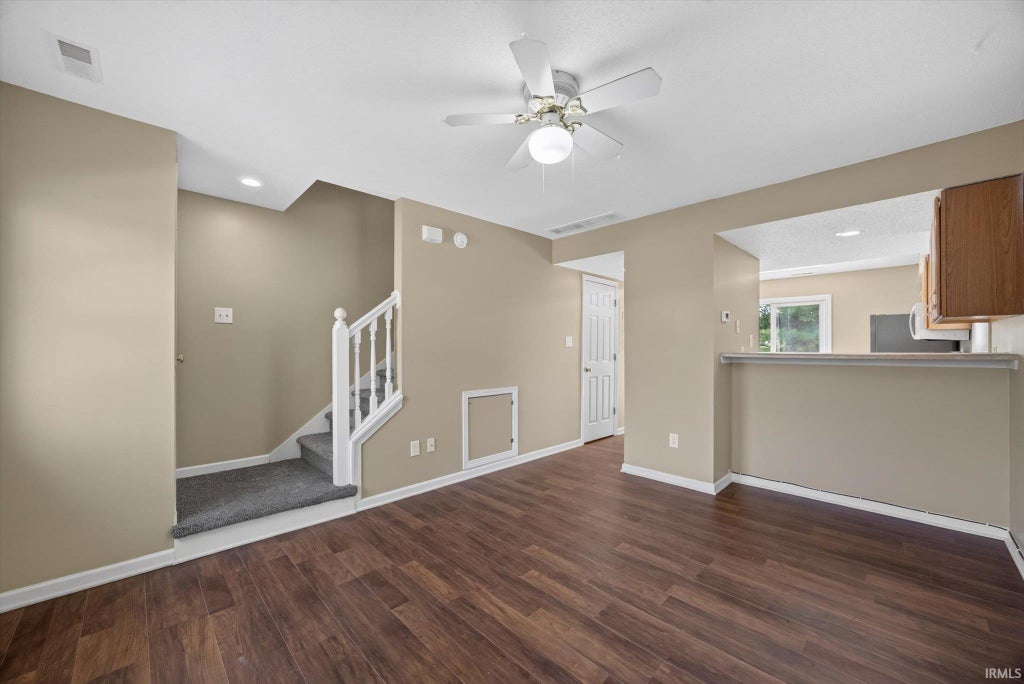 Photo of 3350 S Oaklawn Circle, Bloomington, IN 47401 (MLS # 202632338)