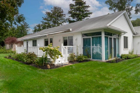 Tiny photo for 53199 Pine Brook Dr. DR, Bristol, IN 46517 (MLS # 202637894)