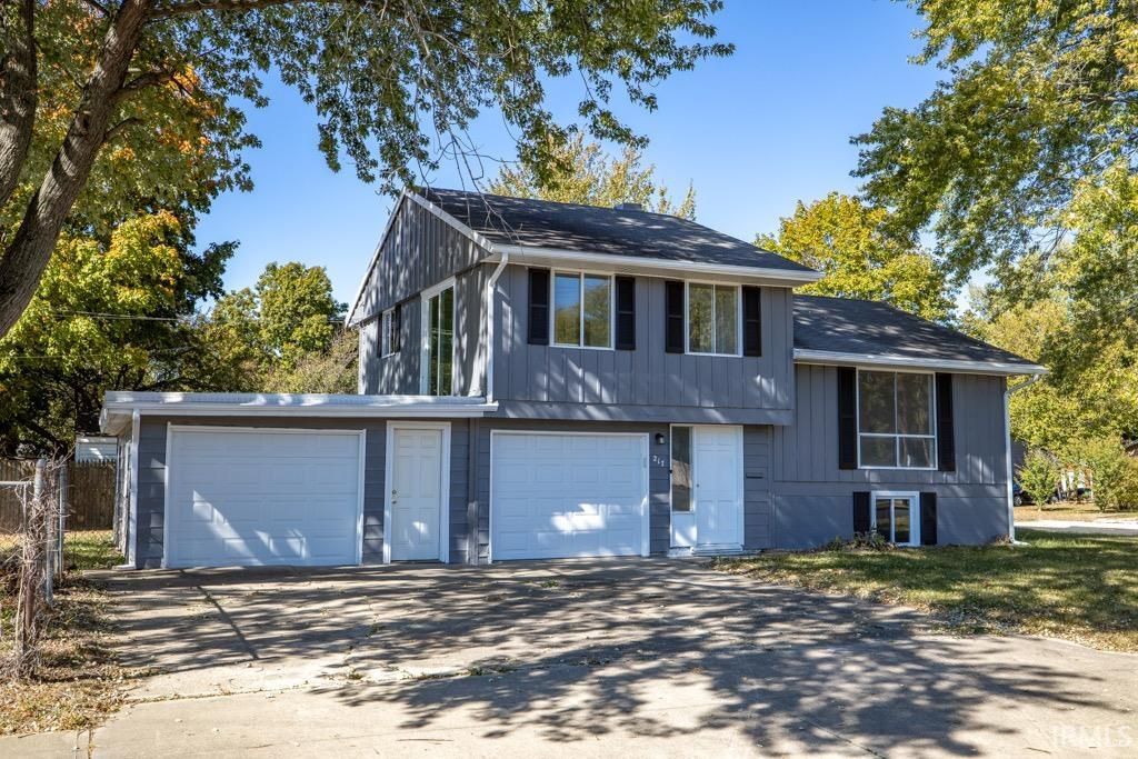 Photo of 217 N 10th Street, Gas City, IN 46933 (MLS # 202541538)