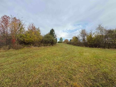 Tiny photo for 8617 N 50 W, Denver, IN 46926 (MLS # 202543446)