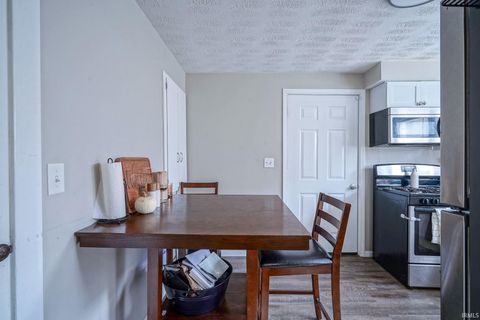 Tiny photo for 413 S 29th Street, Lafayette, IN 47904 (MLS # 202545044)