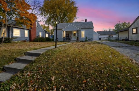 Photo of 413 S 29th Street, Lafayette, IN 47904 (MLS # 202545044)