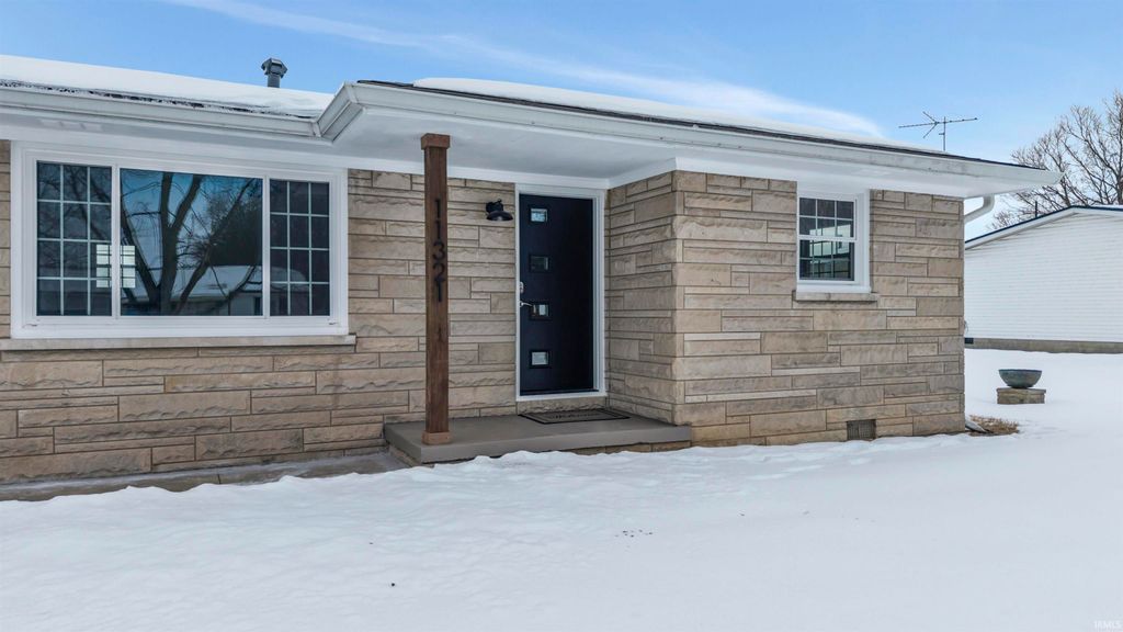 Photo of 11321 North Street, Cynthiana, IN 47612 (MLS # 202603895)