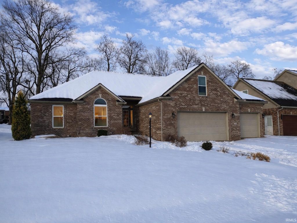 Photo of 4318 Huntington Ridge Circle, Newburgh, IN 47630 (MLS # 202603117)