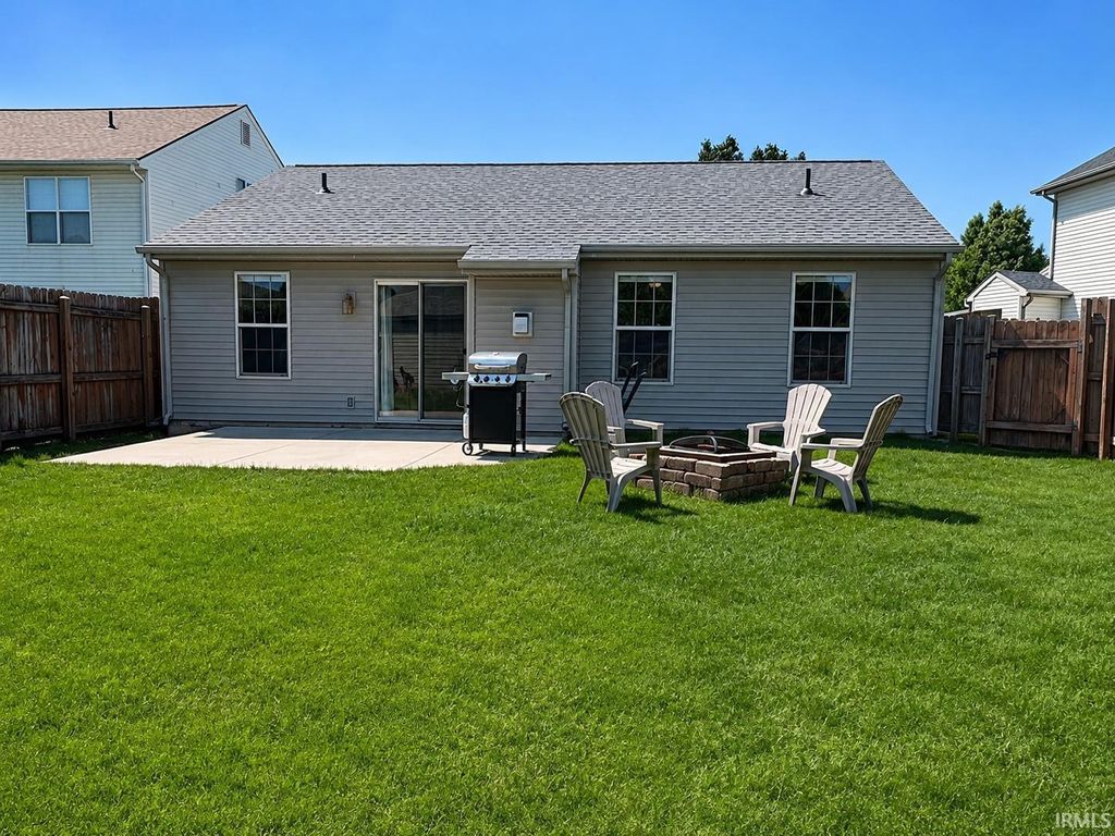 Photo of 7421 Monique Drive, Fort Wayne, IN 46835 (MLS # 202619869)