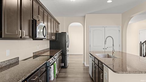 Tiny photo for 5436 W Hoge Drive, Bloomington, IN 47403 (MLS # 202612511)