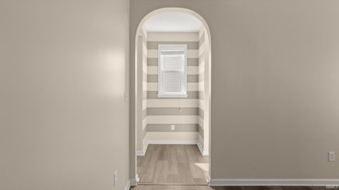 Tiny photo for 5436 W Hoge Drive, Bloomington, IN 47403 (MLS # 202612511)