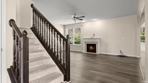 Tiny photo for 5436 W Hoge Drive, Bloomington, IN 47403 (MLS # 202612511)