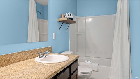 Tiny photo for 5436 W Hoge Drive, Bloomington, IN 47403 (MLS # 202612511)