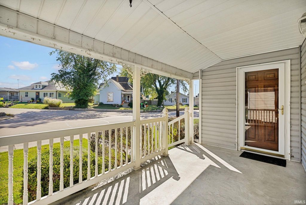 Photo of 2127 Washington Avenue, Bedford, IN 47421 (MLS # 202541032)