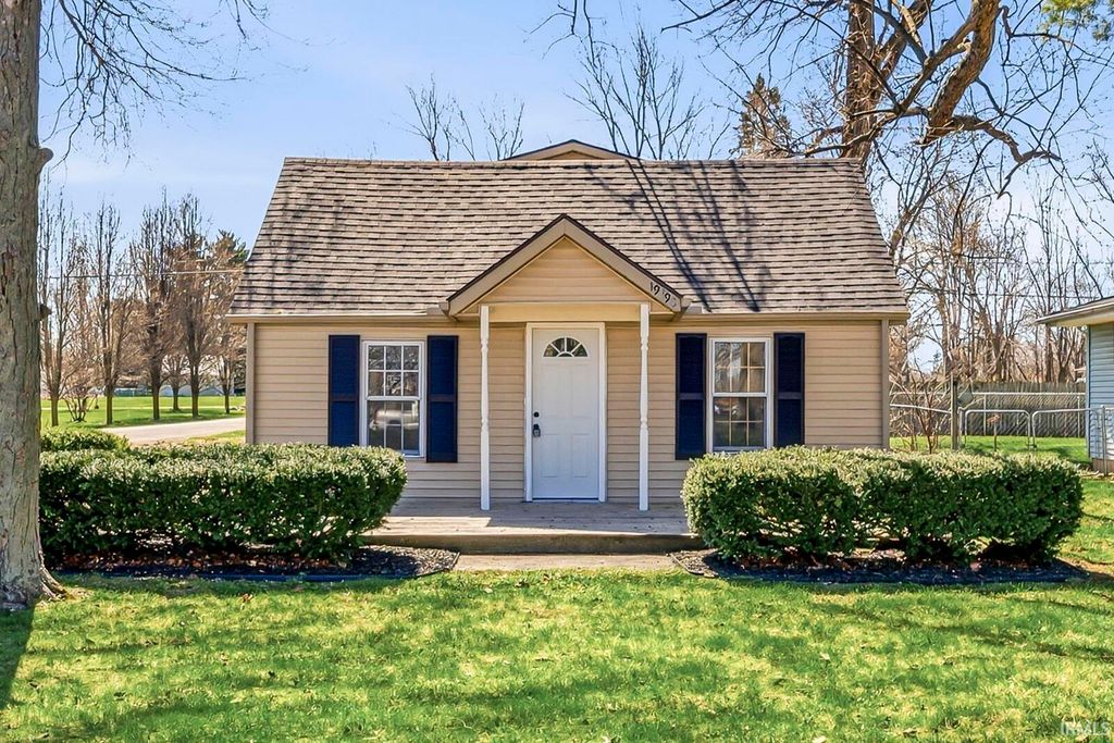 Photo of 19598 Yoder Street, South Bend, IN 46614 (MLS # 202610502)